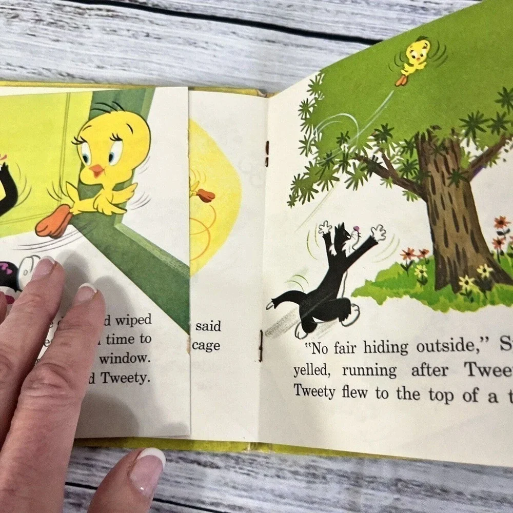 Vintage Tweety and Sylvester Picnic Problems Children's Book 1970 Whitman Book